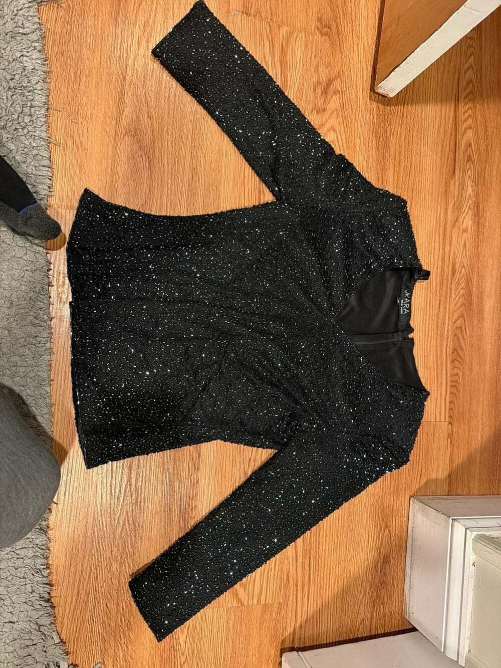 JKARA New York Beaded V-Neck Evening Top